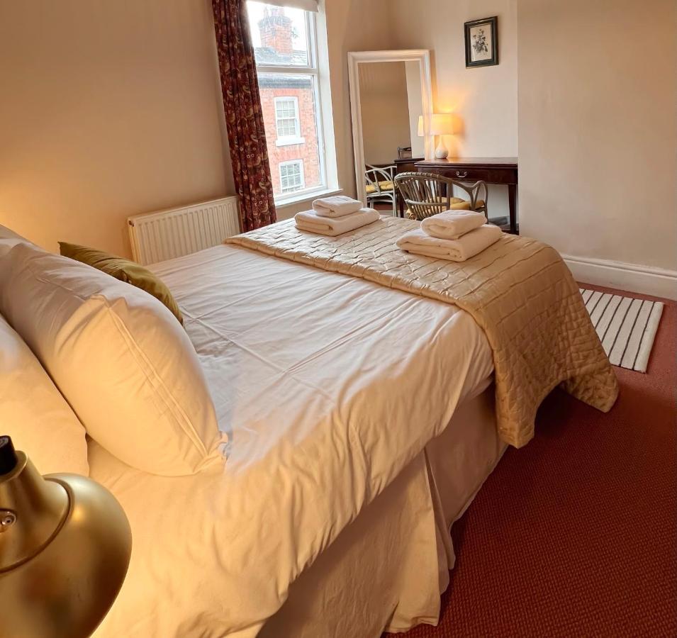 Charming Victorian Cottage Steps From Historic Chester - Free Parking 외부 사진