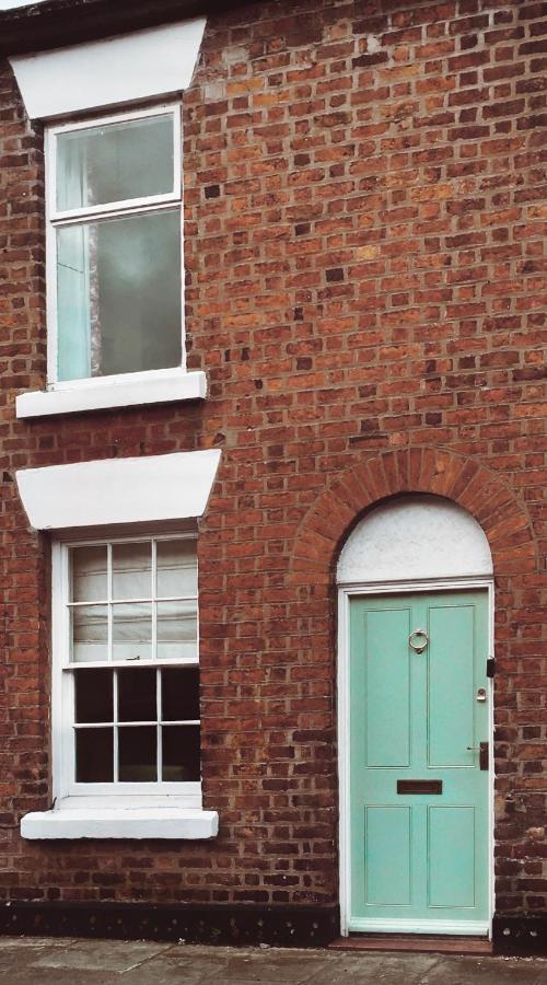 Charming Victorian Cottage Steps From Historic Chester - Free Parking 외부 사진
